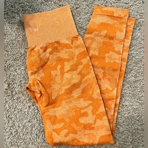 NVGTN Burnt Orange Camo Seamless Leggings S